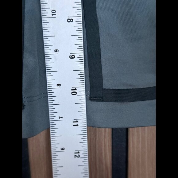Nike Tennis Skirt Medium Womens Gray Black Trim Skater Lined A Line - Picture 6 of 10